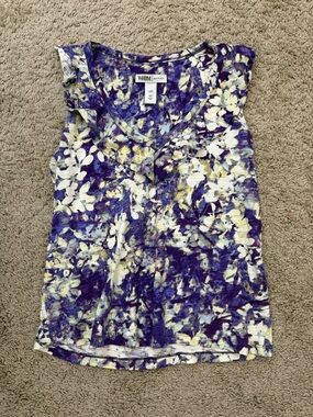 White House Black Market Purple Floral Ruffle V-Neck Tank